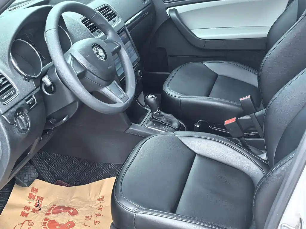 Skoda Yeti TSI280 DSG Forward Edition, фото 10