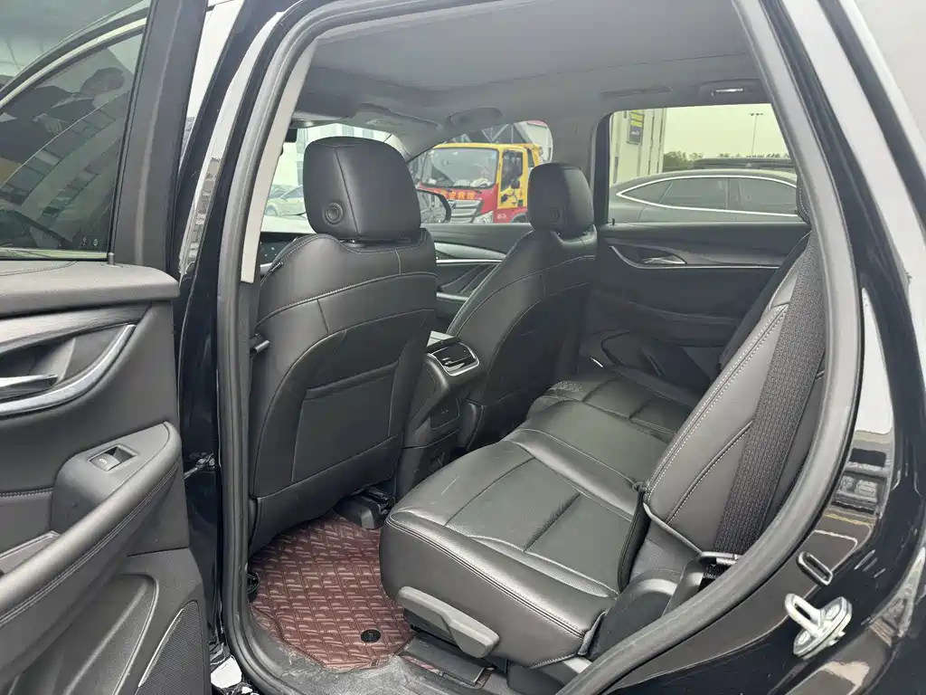 Buick Enclave — миниатюра 5