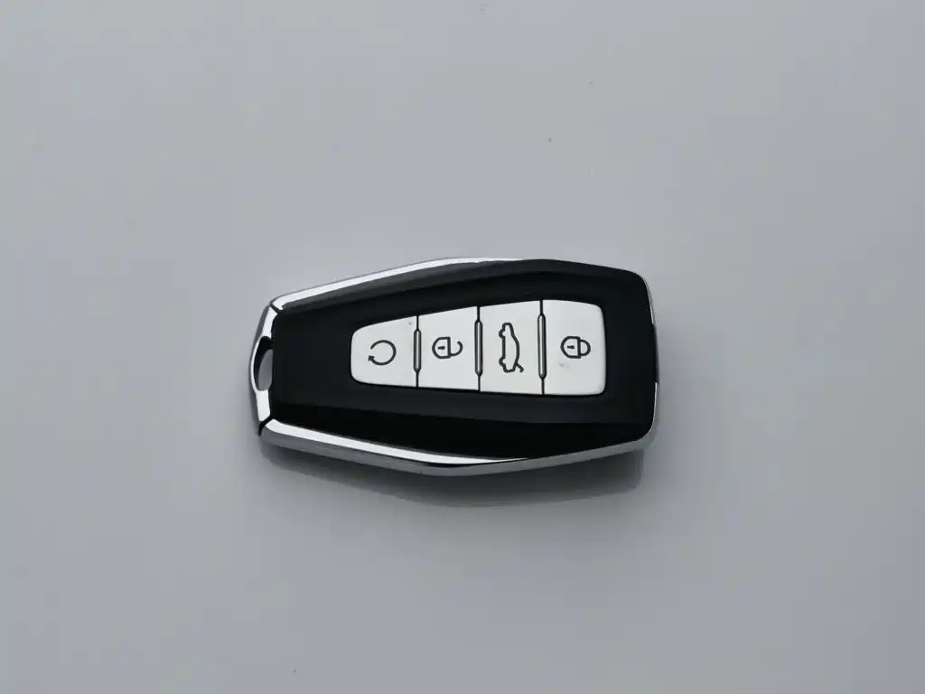 Geely L HiP — миниатюра 19