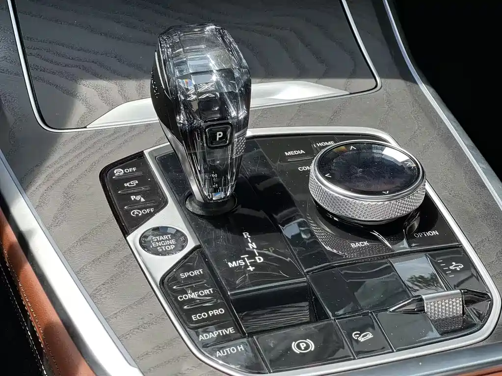 BMW X7 — миниатюра 22
