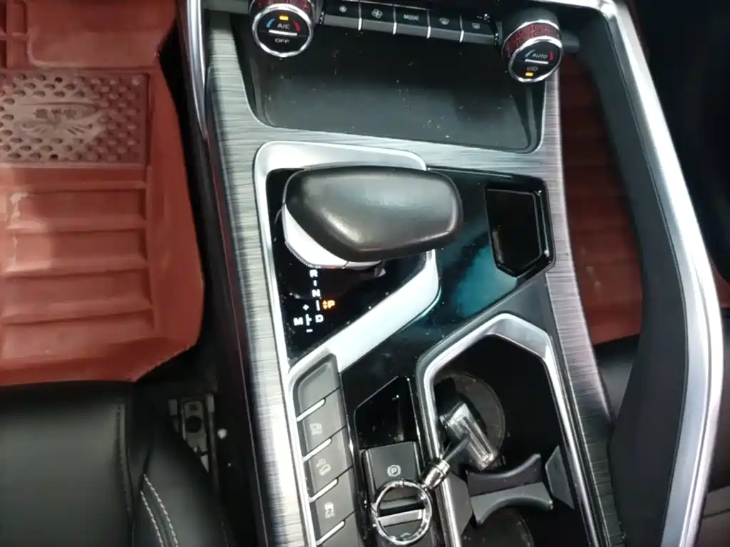 Geely Xingyue — миниатюра 14