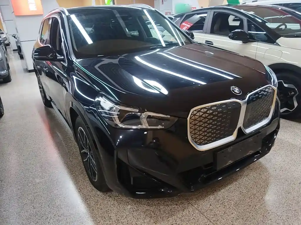 BMW iX1 — миниатюра 4