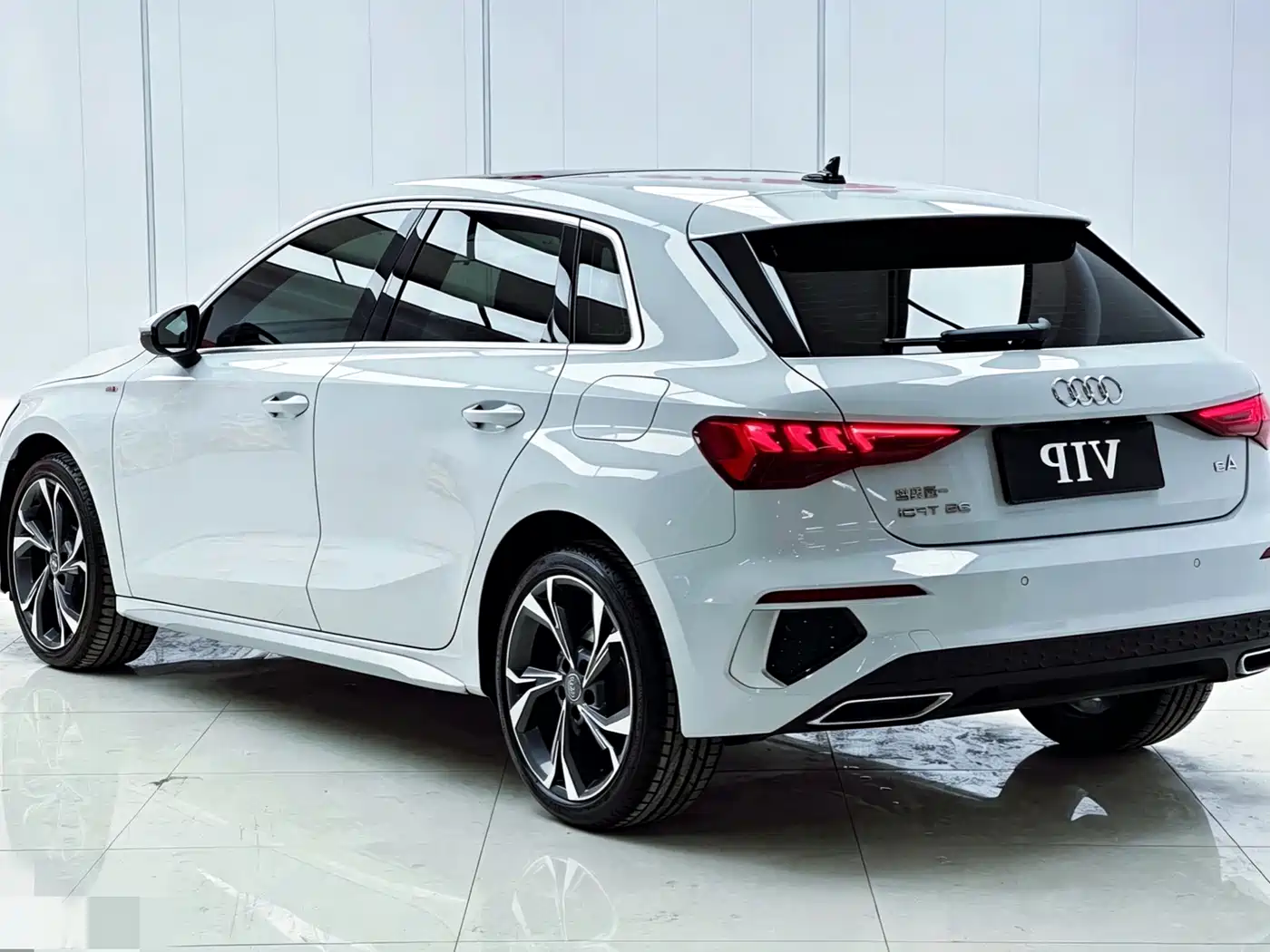 Audi A3 2023 Белый из Китая, фото 6