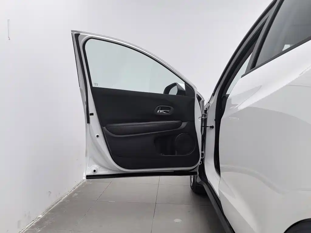 Honda Vezel — миниатюра 8