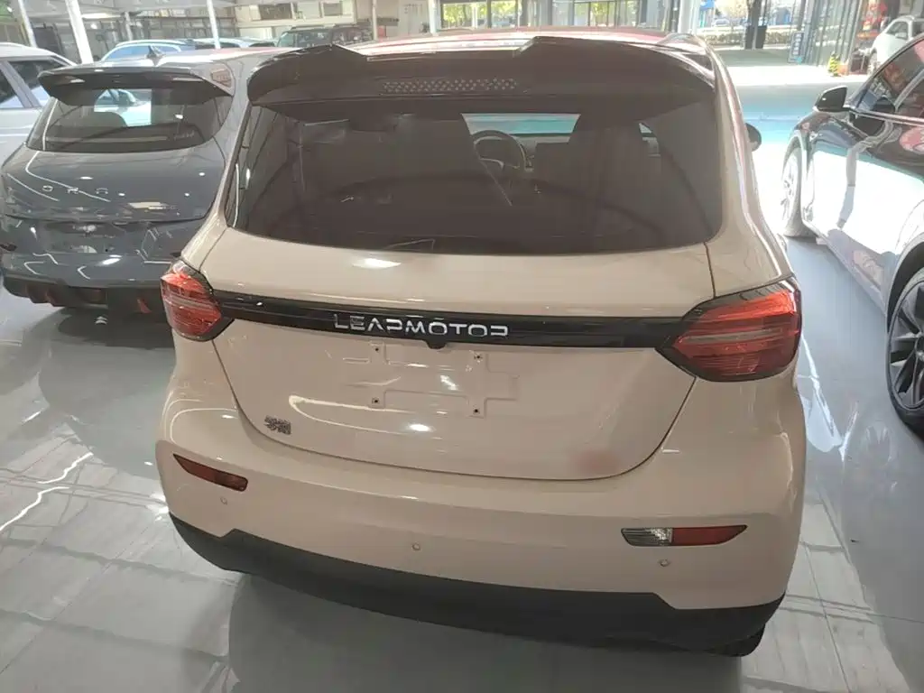 Leapmotor Leapmotor T03 — миниатюра 6