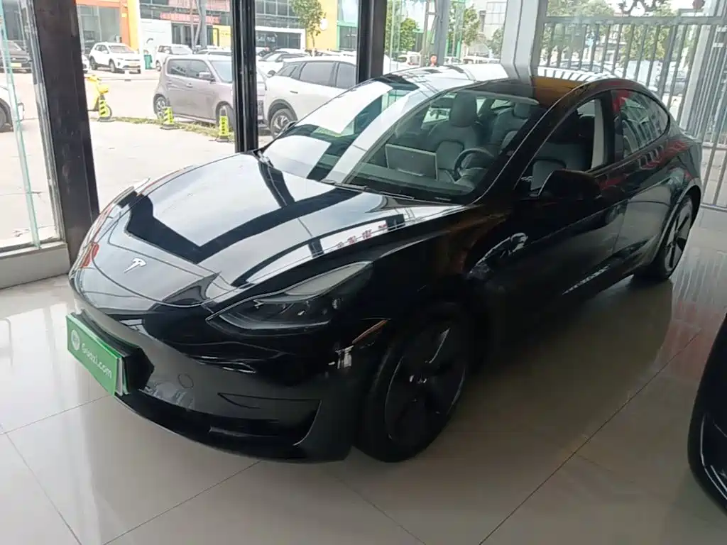 Tesla Model 3 — фотографии объявления, Фото 3