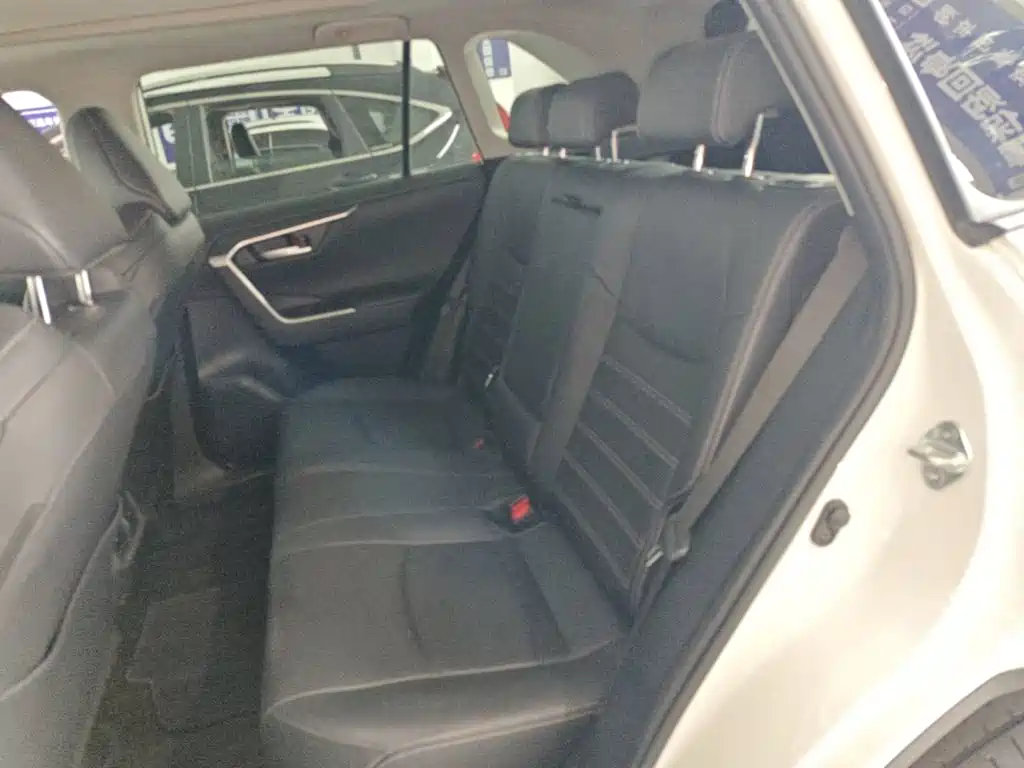 Toyota Wildlander — миниатюра 17