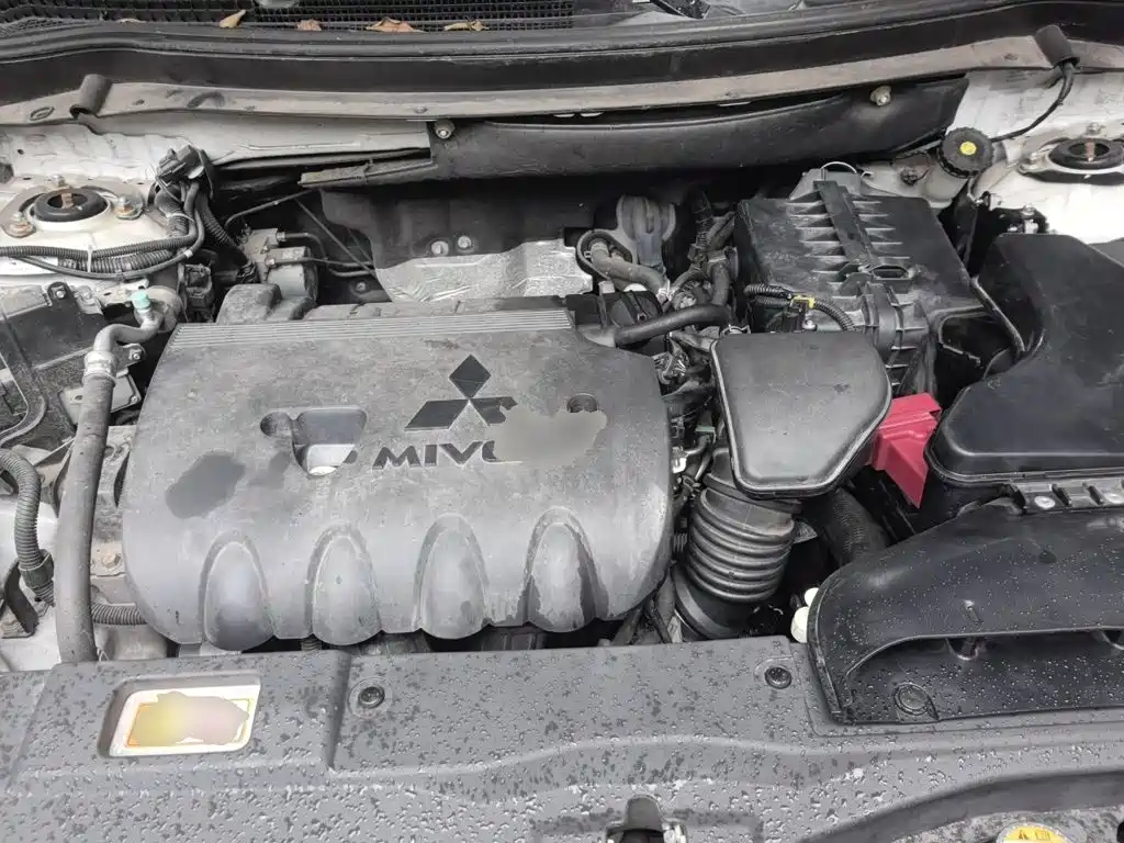 Mitsubishi Outlander — миниатюра 16