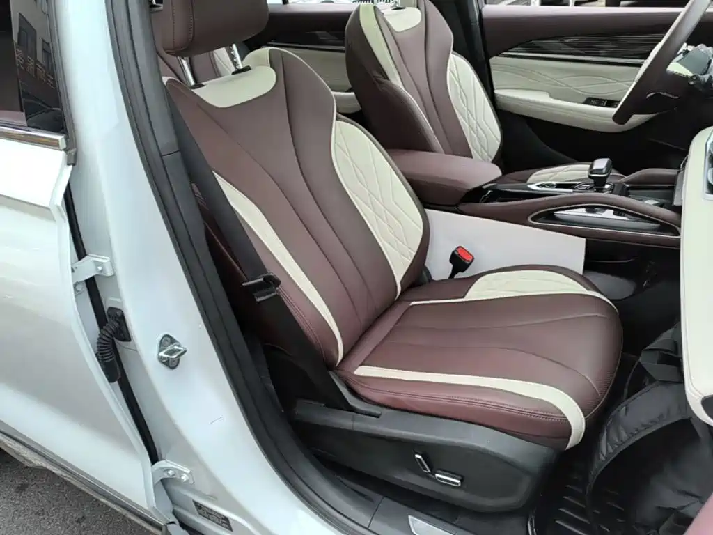 Geely Xingyue L — миниатюра 25