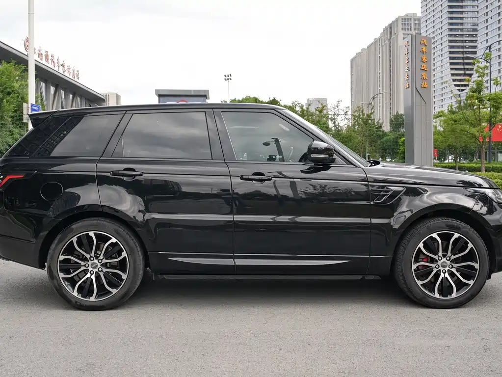 Land Rover Sport — миниатюра 7