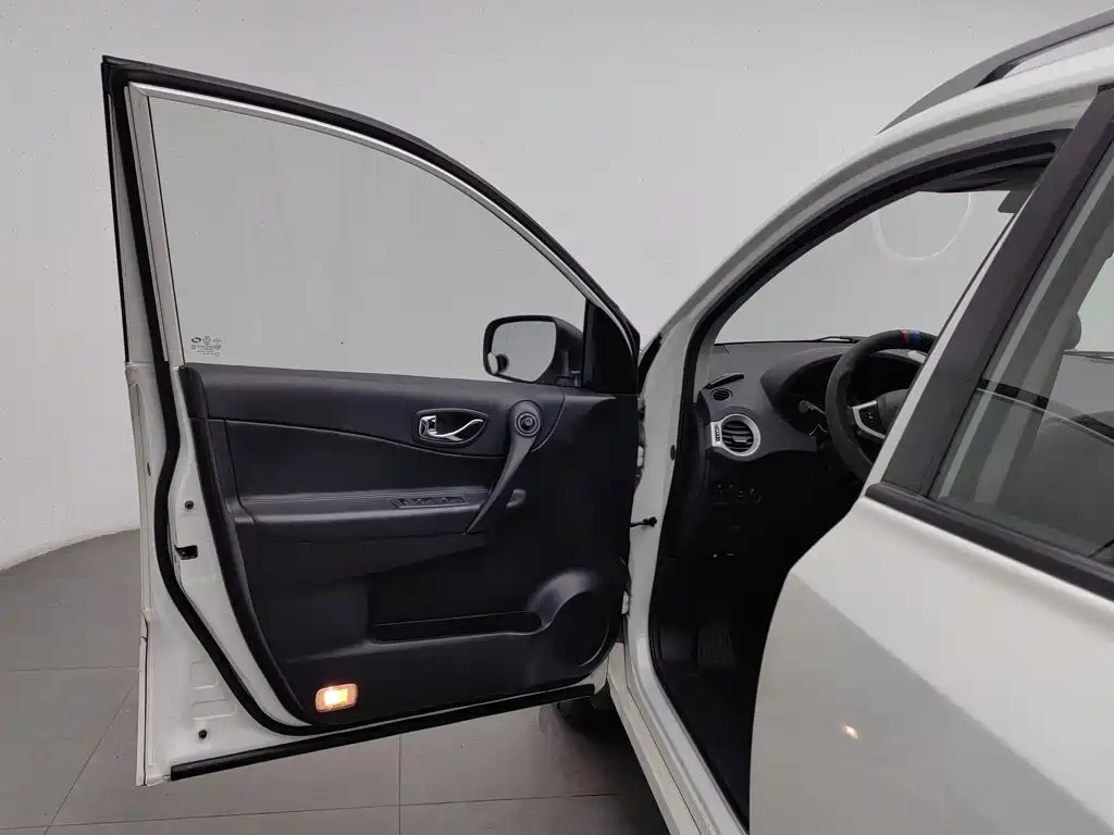 Renault Koleos (Import) — миниатюра 8