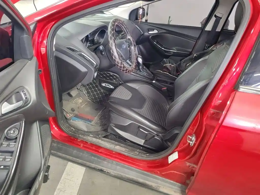 Ford Focus — миниатюра 21
