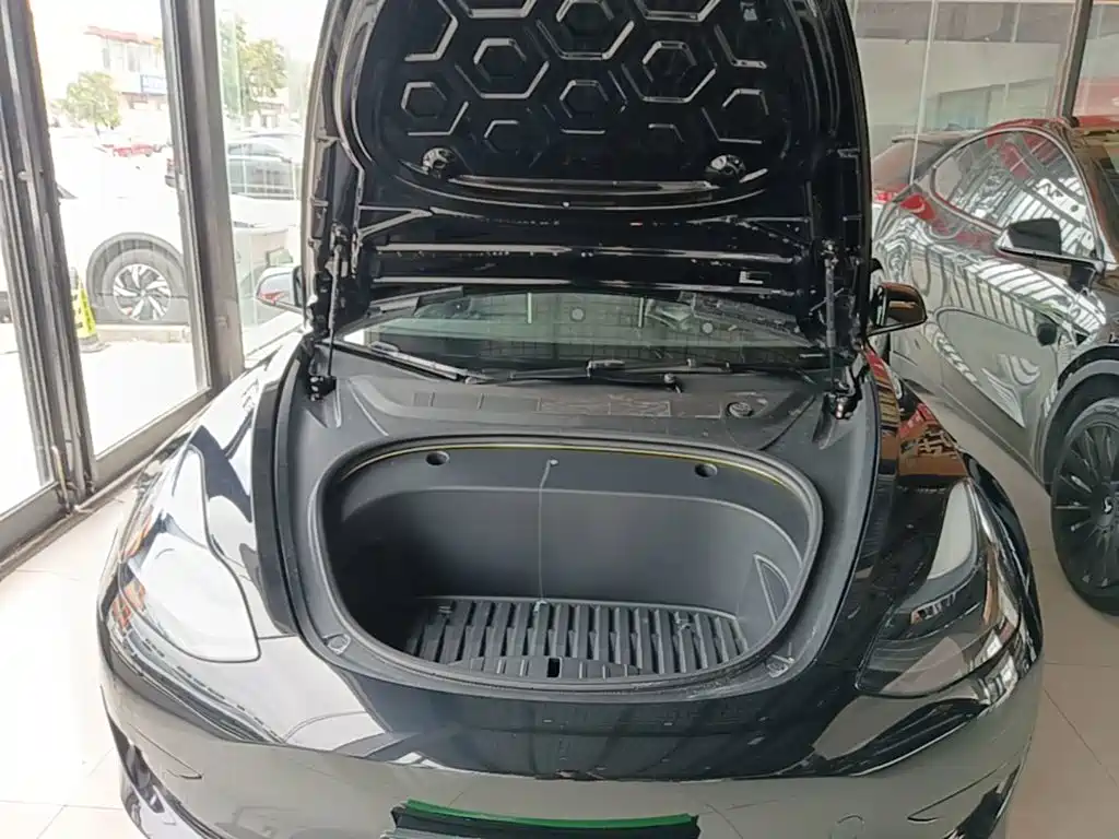 Tesla Model 3 — фотографии объявления, Фото 21