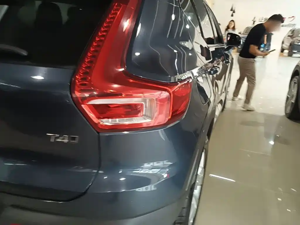 Volvo XC40 — миниатюра 8