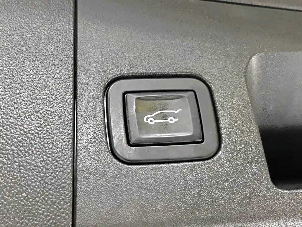 Cadillac XT5 — миниатюра 12