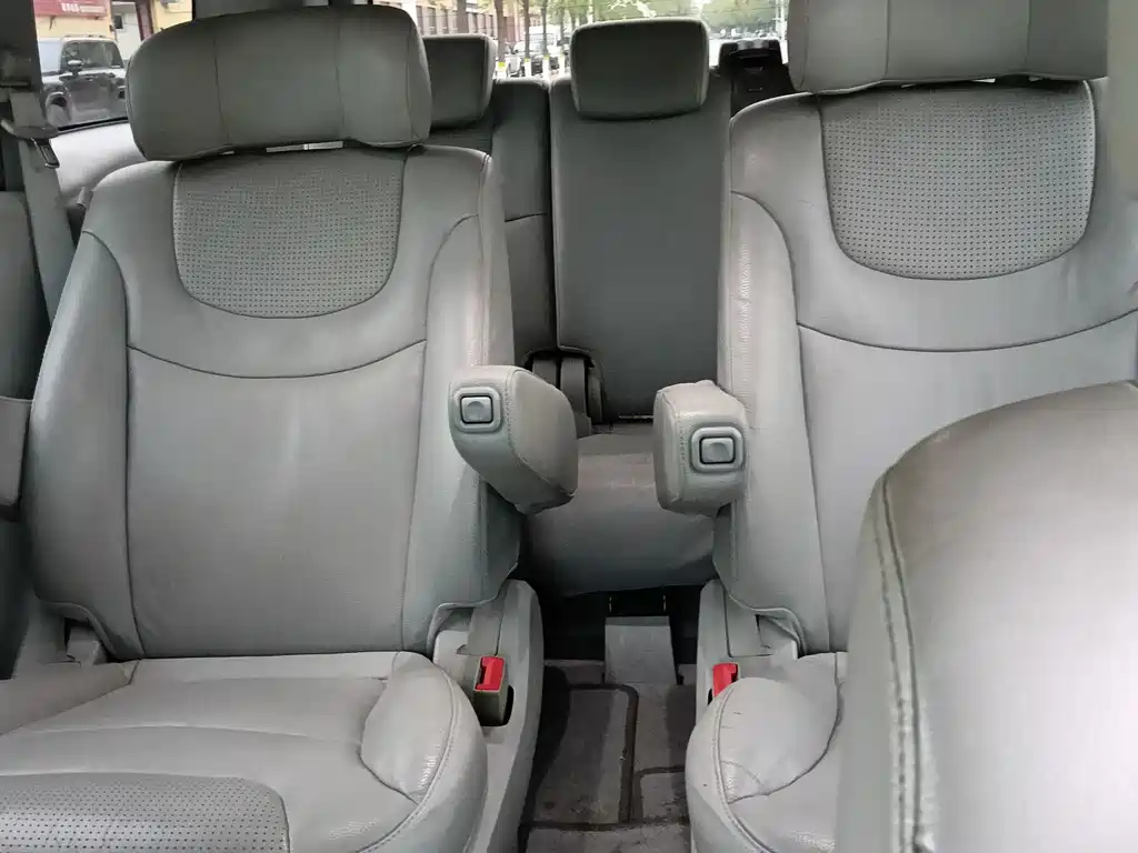 Luxgen Big 7 MPV — миниатюра 16