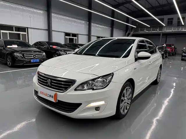 Peugeot 408