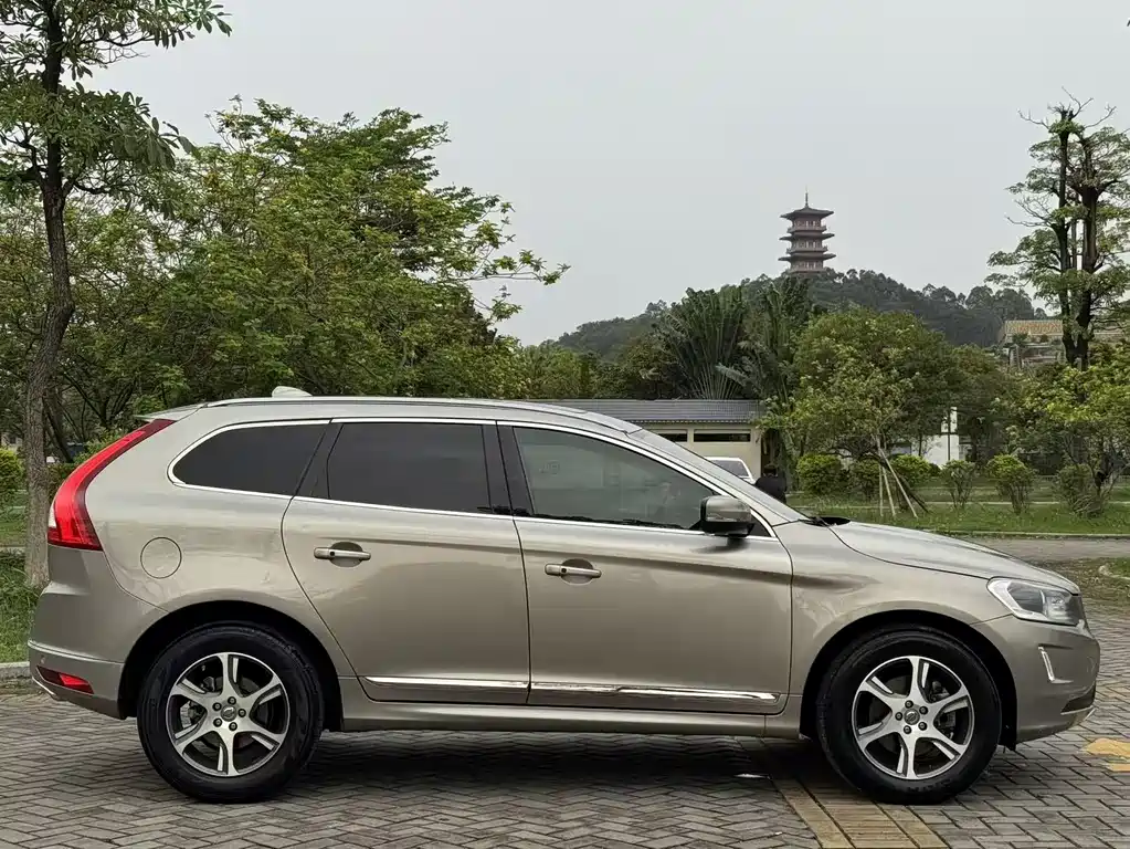 Volvo XC60 2014 T5