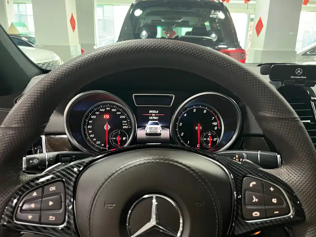 Mercedes-Benz GLS — миниатюра 8