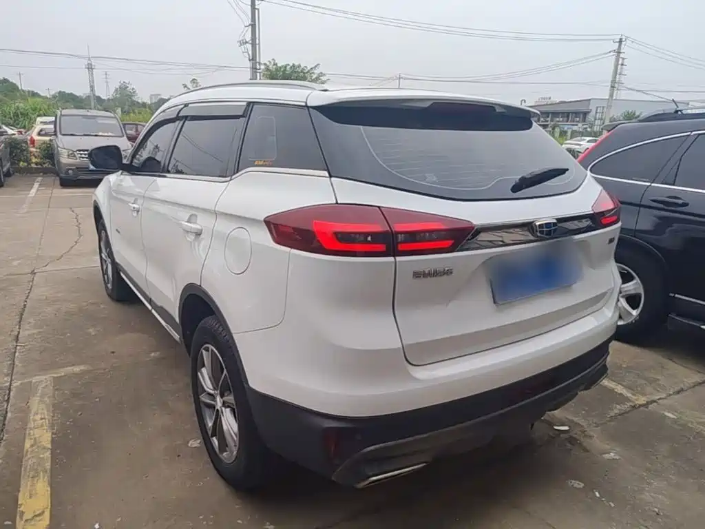 Geely Boyue — миниатюра 5