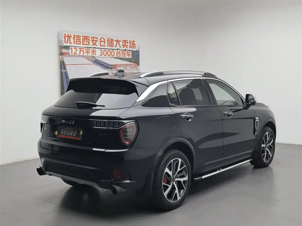 Lynk & Co 01 2017 2.0T Pro
