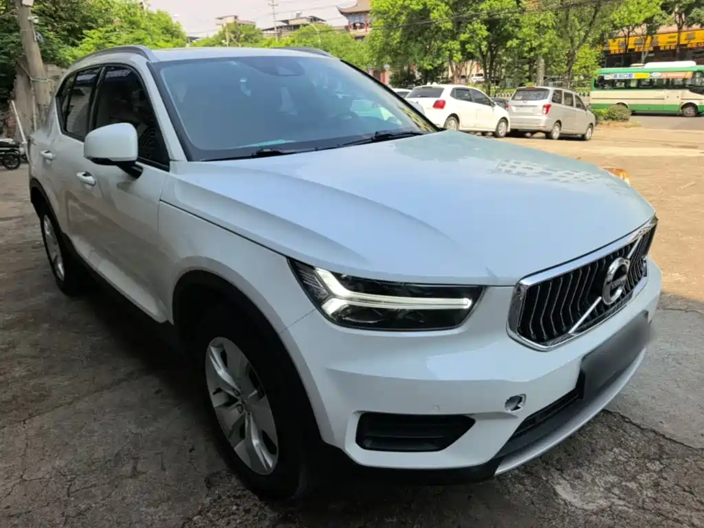 Volvo XC40 — миниатюра 4