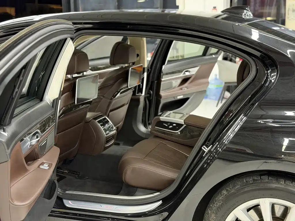 BMW 7 Series 7 2016 730Li Luxury