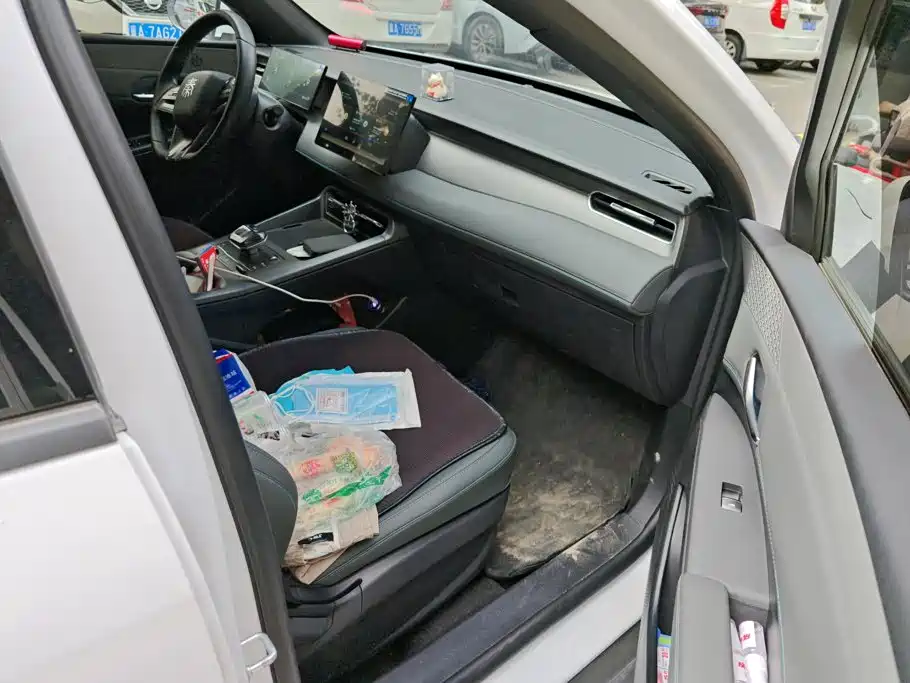 BYD Qin PLUS — миниатюра 8