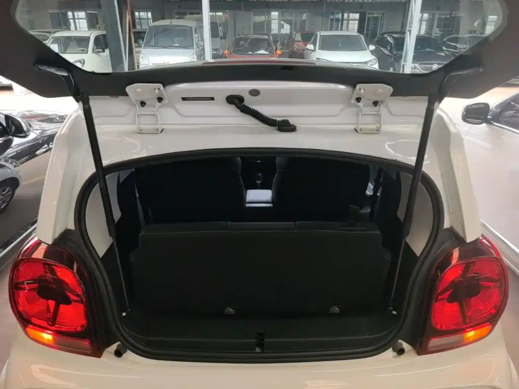 Roewe Clever — миниатюра 19