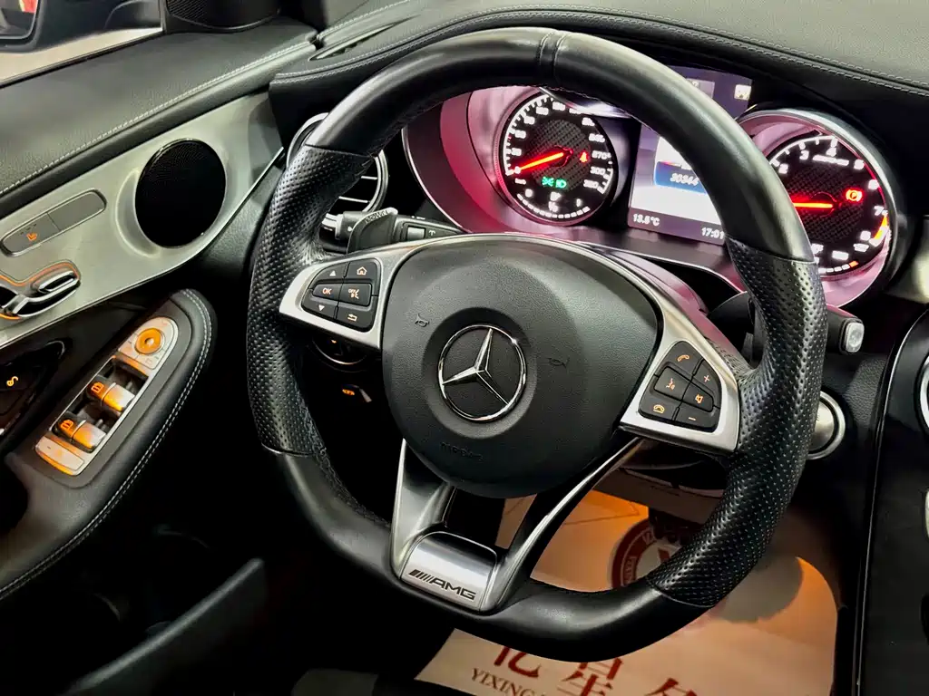 MERCEDES-BENZ GLC AMG