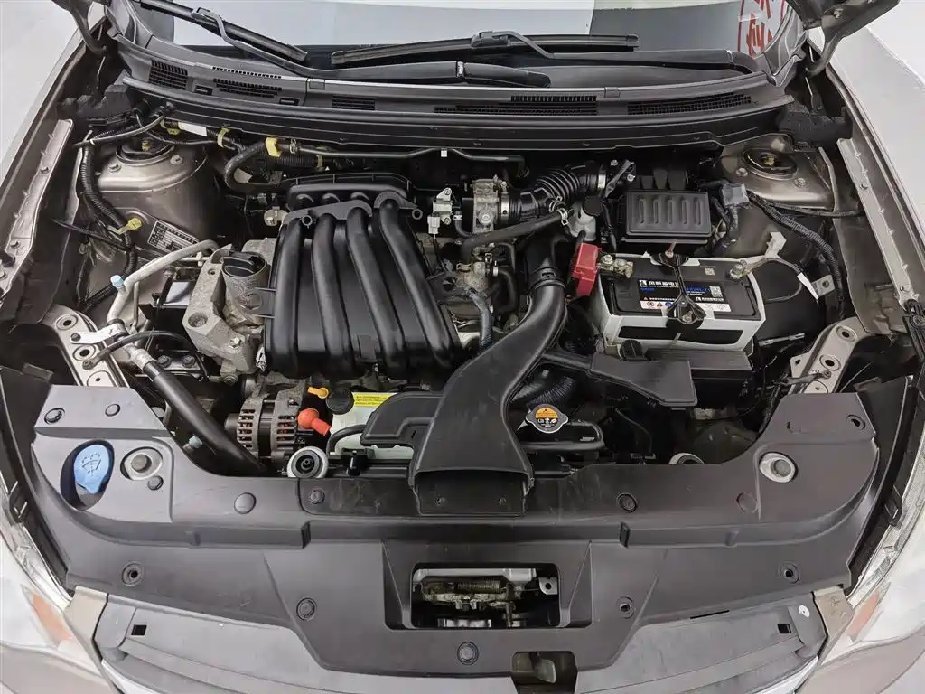 Nissan Sylphy 2012 1.6XL MT Luxury