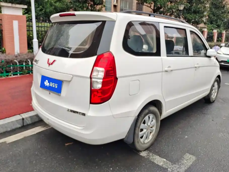Wuling Hongguang — миниатюра 3