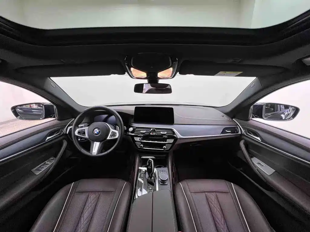 BMW 5 Series — миниатюра 16