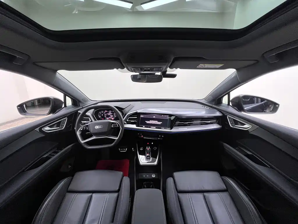 Audi Q4 e-tron — миниатюра 18
