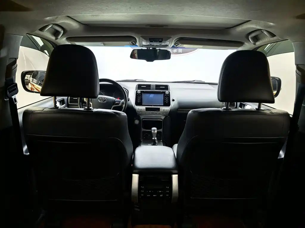 Toyota Prado — миниатюра 17