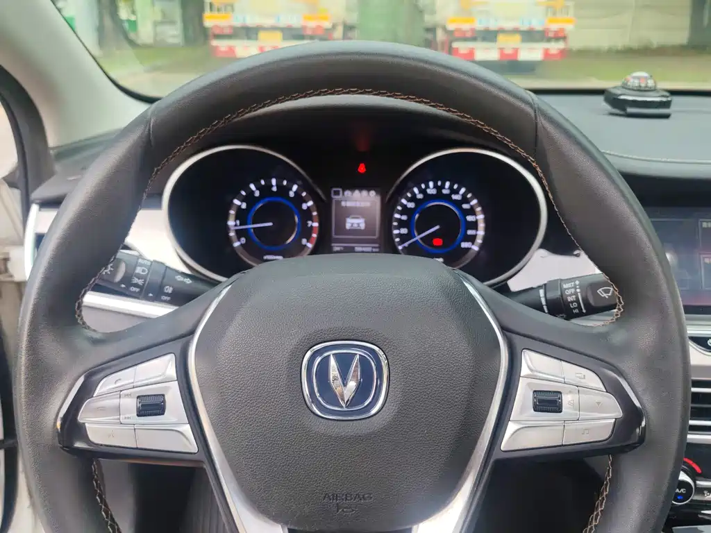 Changan Eado — миниатюра 9