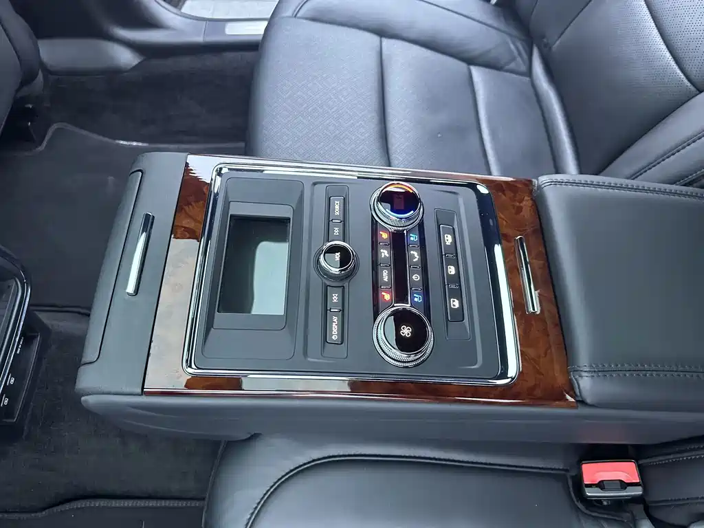 Lincoln Continental — миниатюра 16