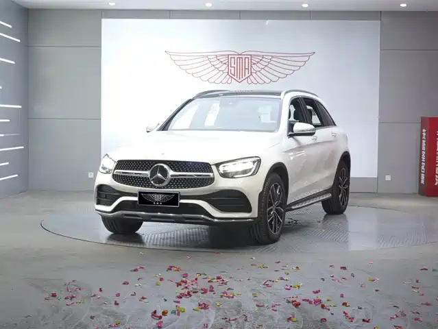 MERCEDES-BENZ  GLC