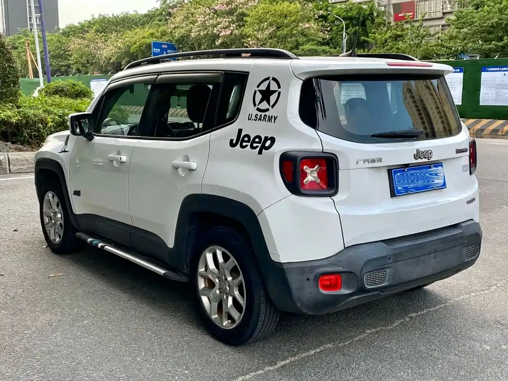 Jeep Renegade — миниатюра 6