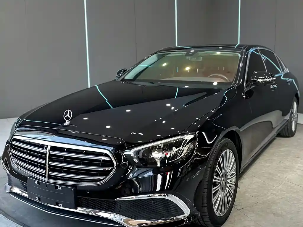 Mercedes-Benz E-Class 2023