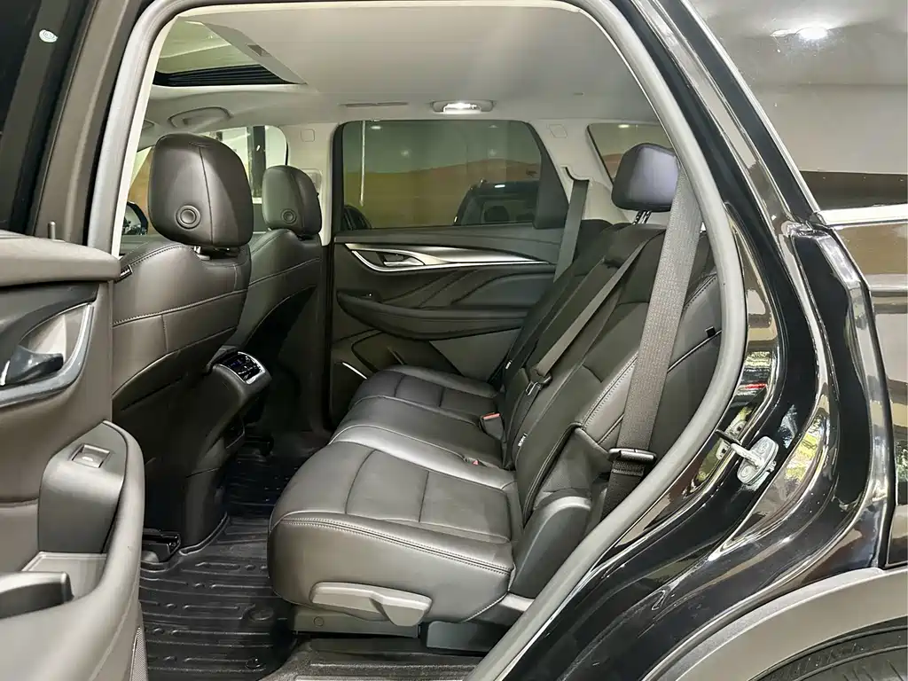 Buick Enclave — миниатюра 9