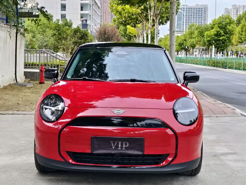 MINI MINI COOPER EV — миниатюра 2