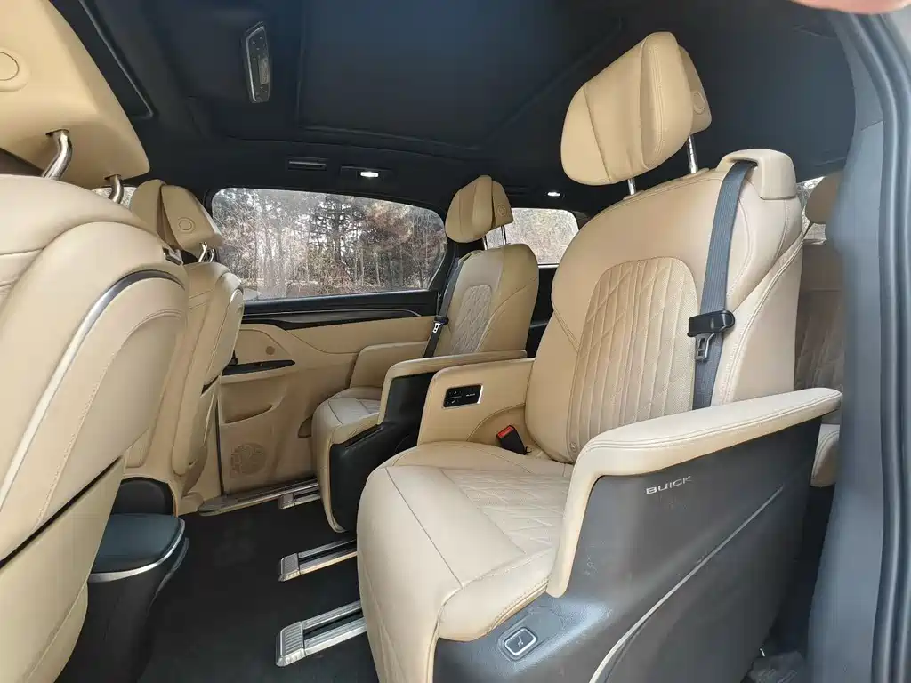 Buick GL8 2023 ES 653T Luxury