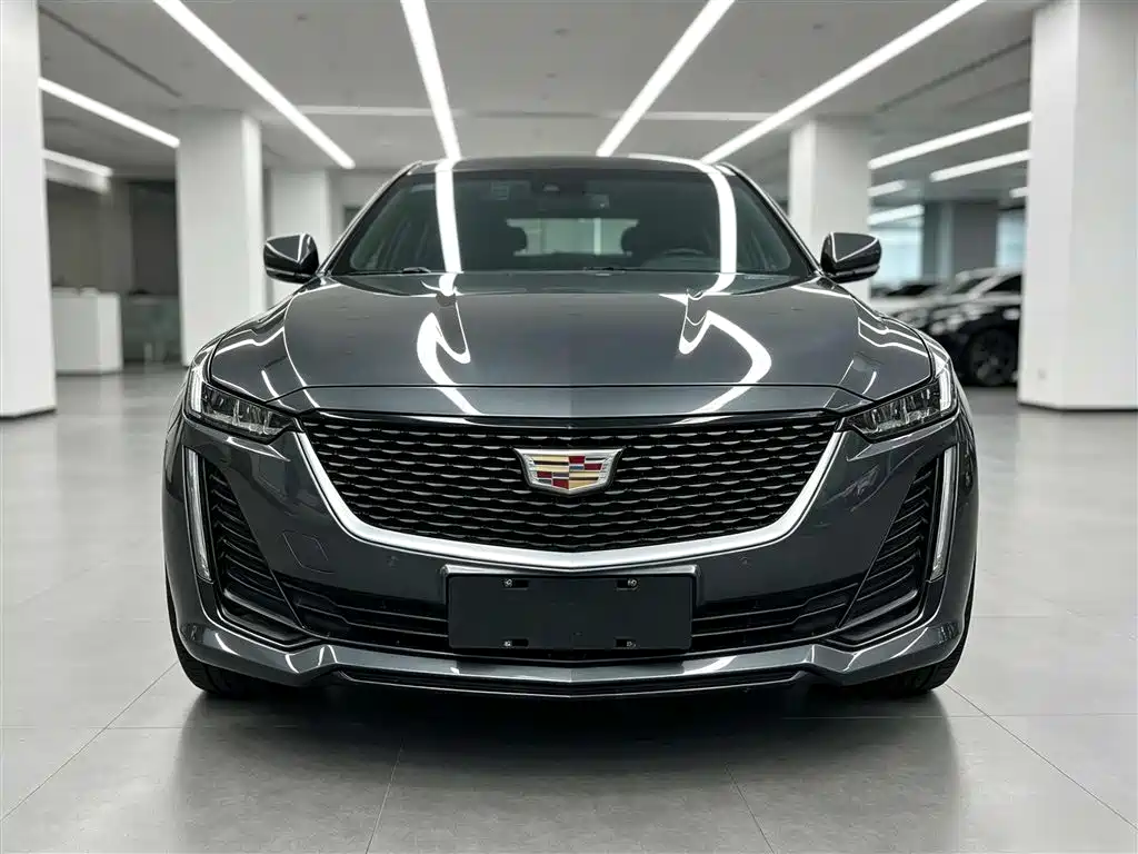 Cadillac CT5 — миниатюра 2