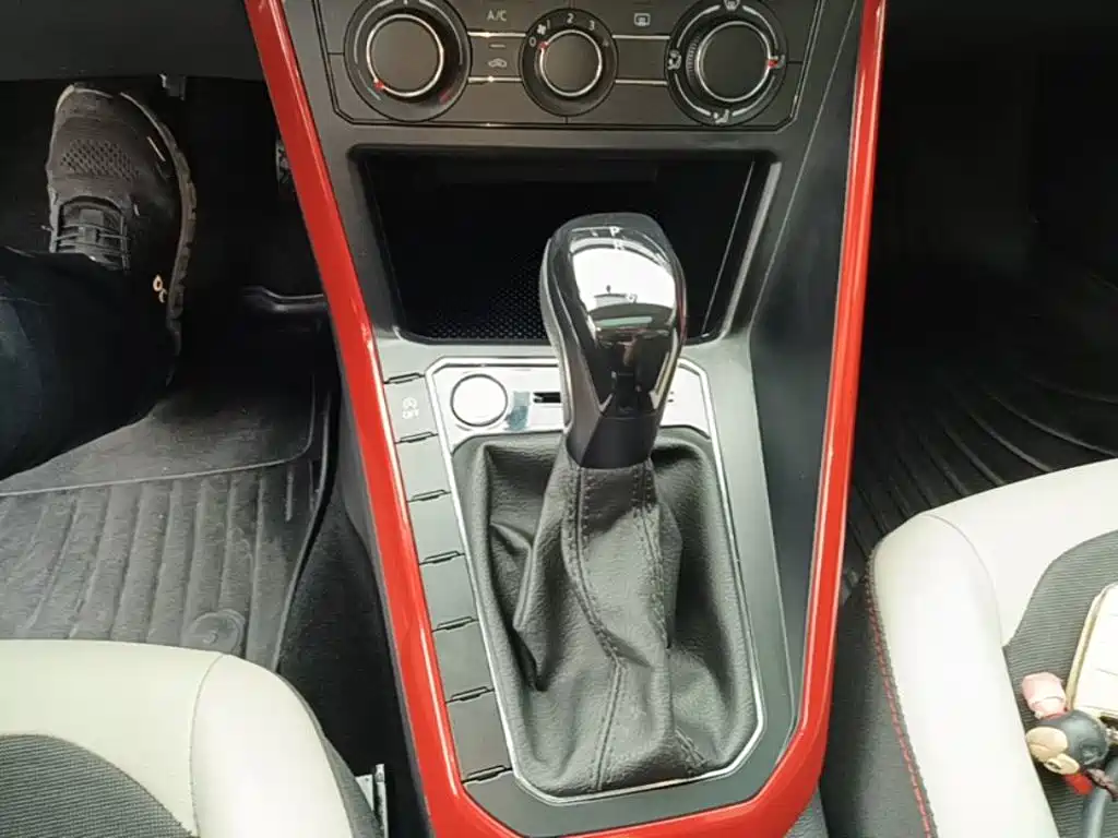 Volkswagen Polo — миниатюра 14