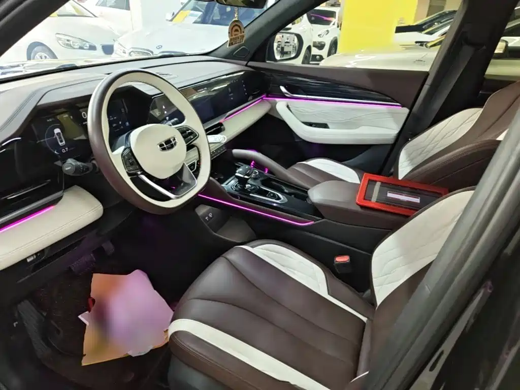 Geely Xingyue L — миниатюра 15