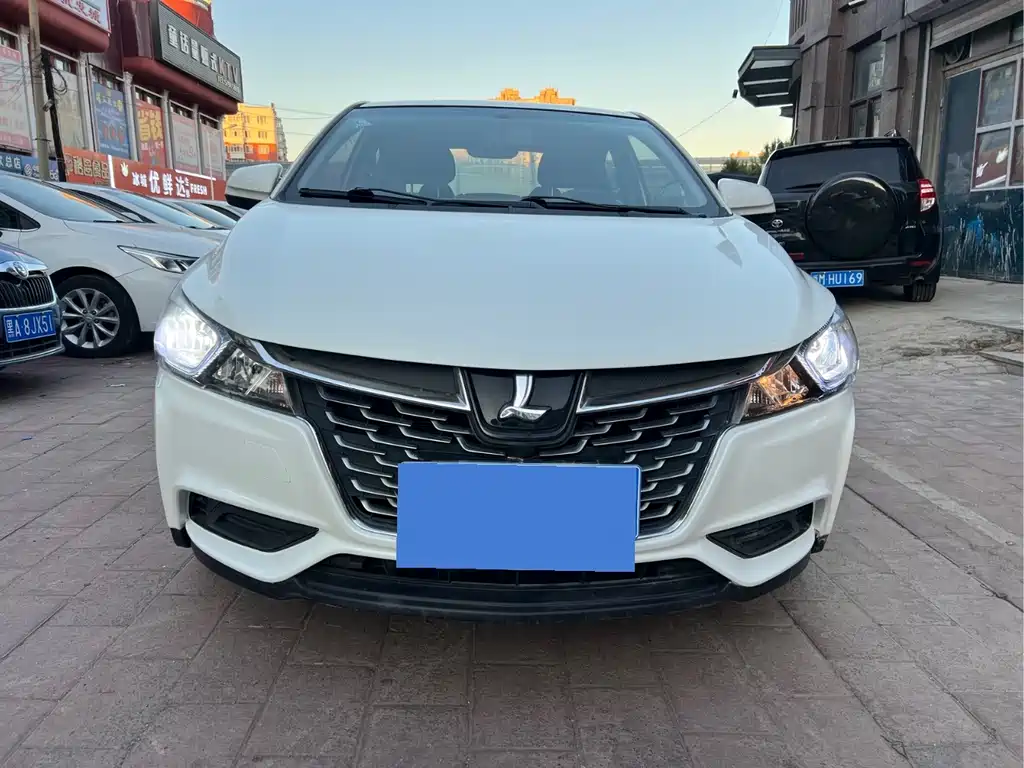 Luxgen Rui 3 — миниатюра 2