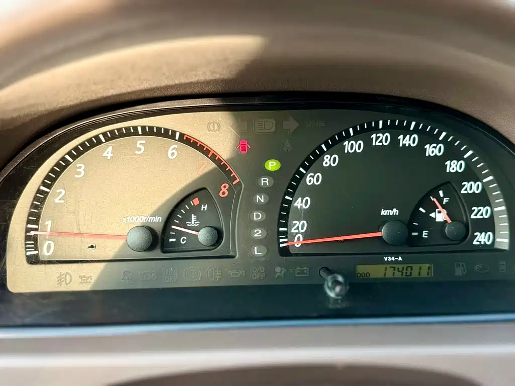 Toyota Camry — миниатюра 8