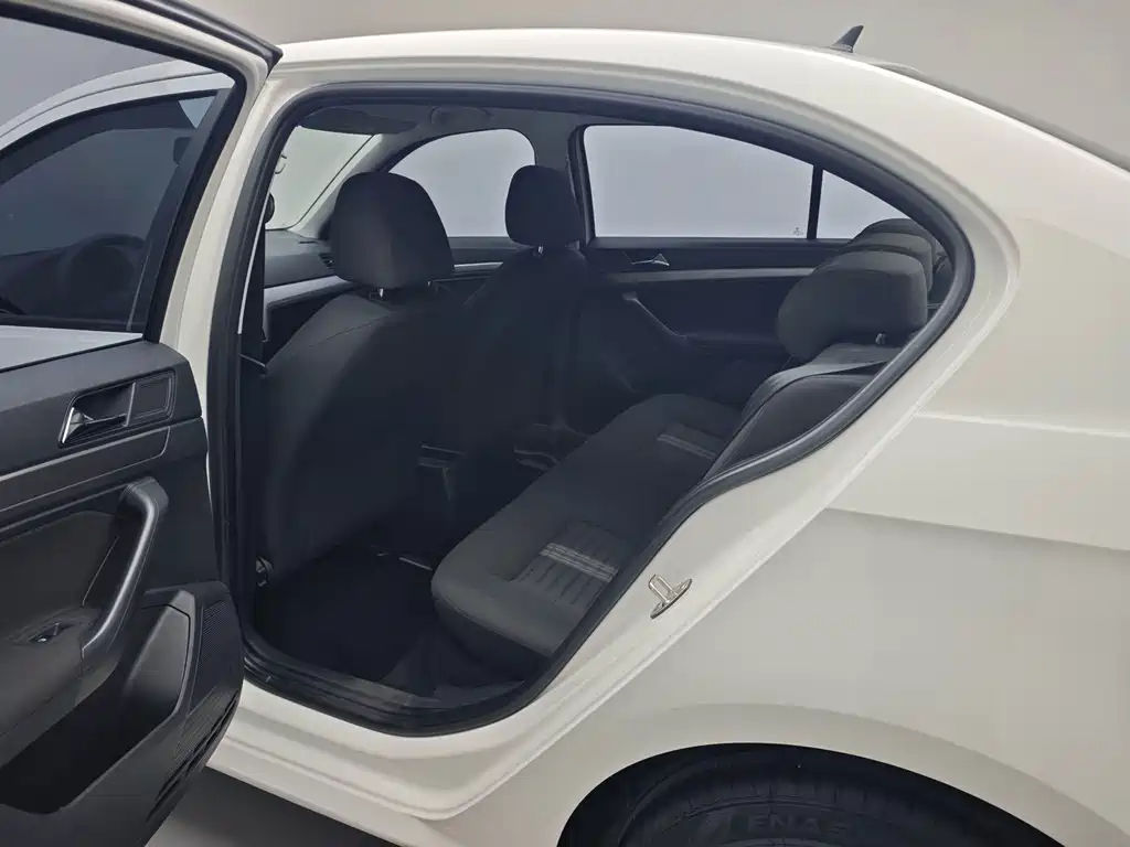 Volkswagen Lavida — миниатюра 11