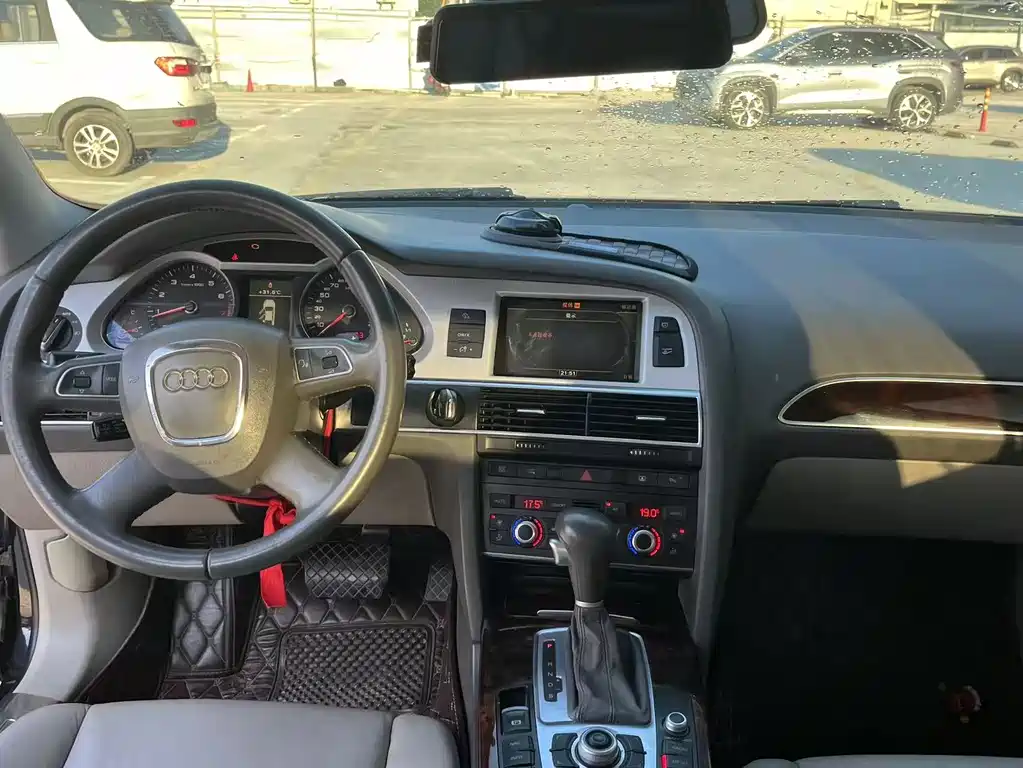 Audi A6L — миниатюра 10